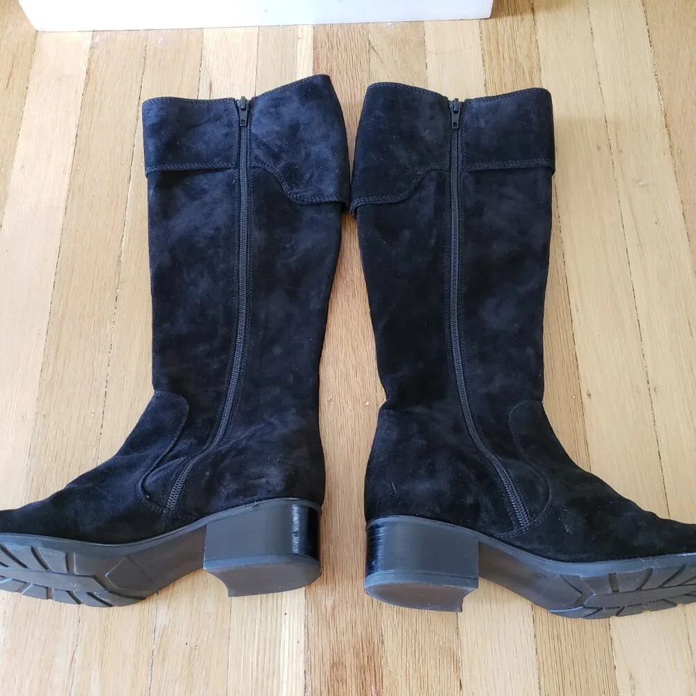 Barneys NY Women's Tall Black Suede Boots Buckle Size 7 - Picture 12 of 13